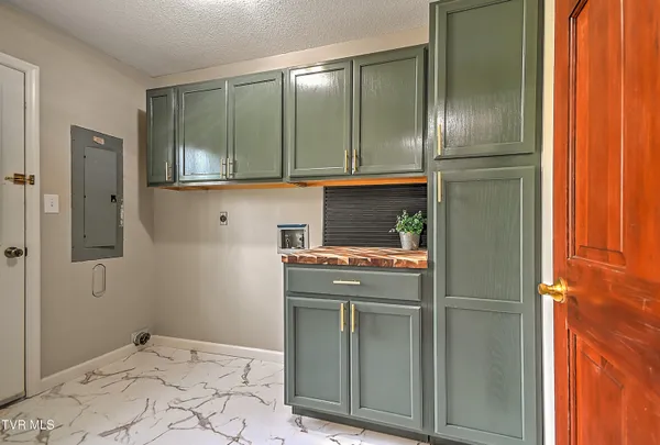 $439,900 | 6371 Old Jonesboro Road, Bristol, TN 37620