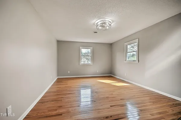 $439,900 | 6371 Old Jonesboro Road, Bristol, TN 37620