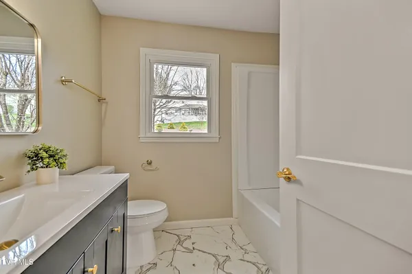 $439,900 | 6371 Old Jonesboro Road, Bristol, TN 37620