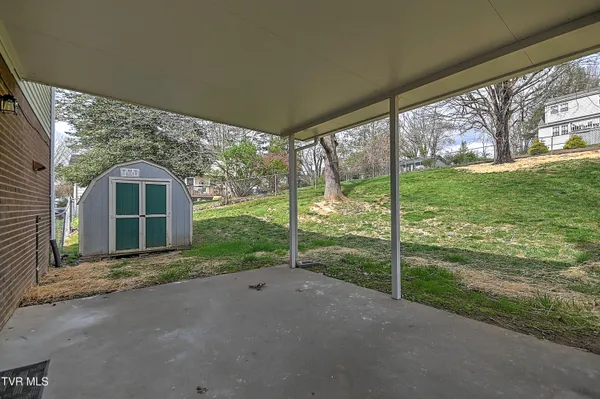 $439,900 | 6371 Old Jonesboro Road, Bristol, TN 37620