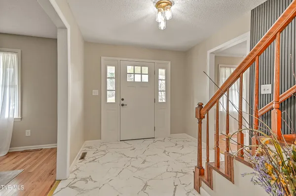 $439,900 | 6371 Old Jonesboro Road, Bristol, TN 37620