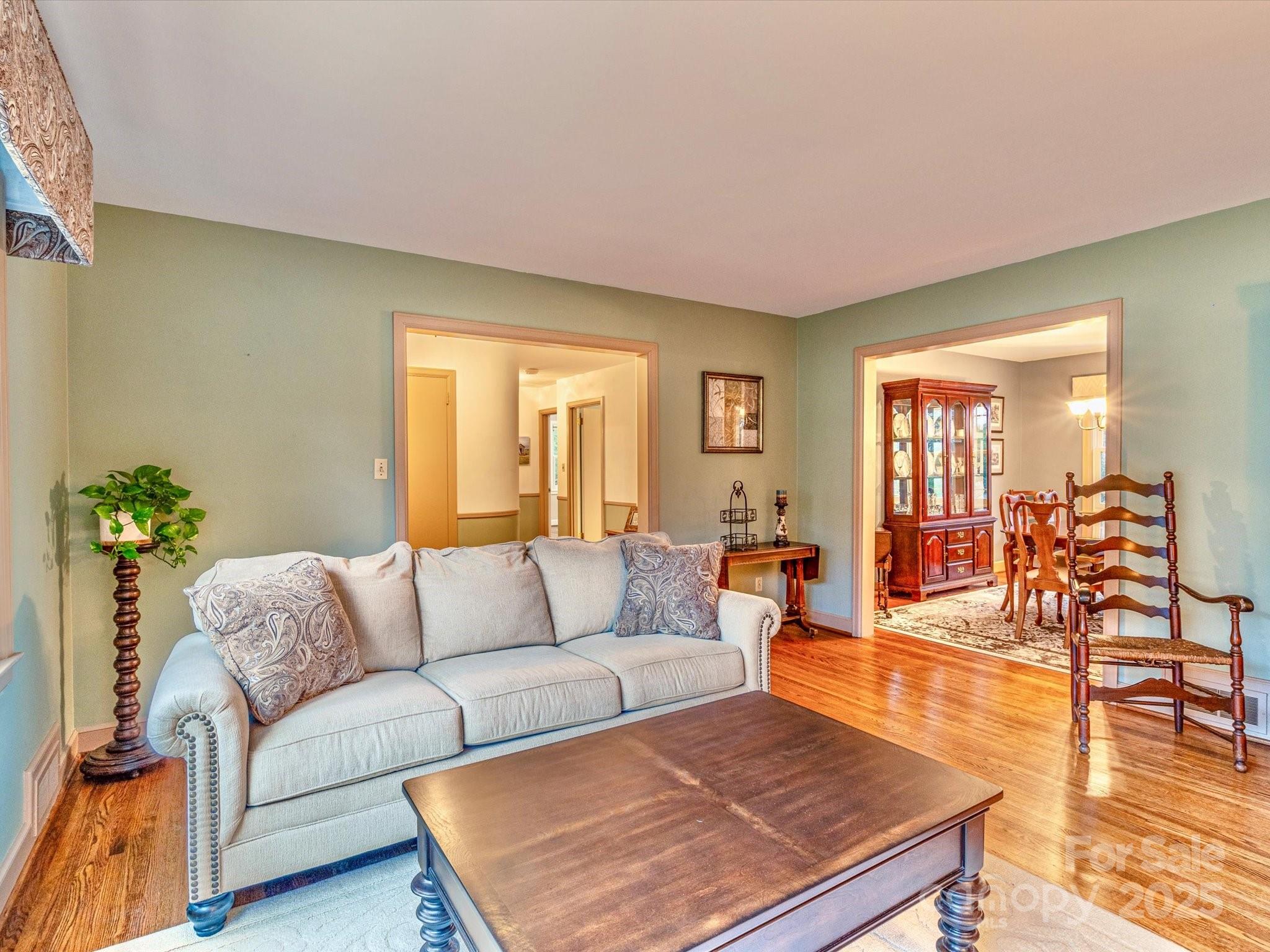35 Windsor Road Asheville, NC 28804 - Photo 13 of 48 Gallery Image 13