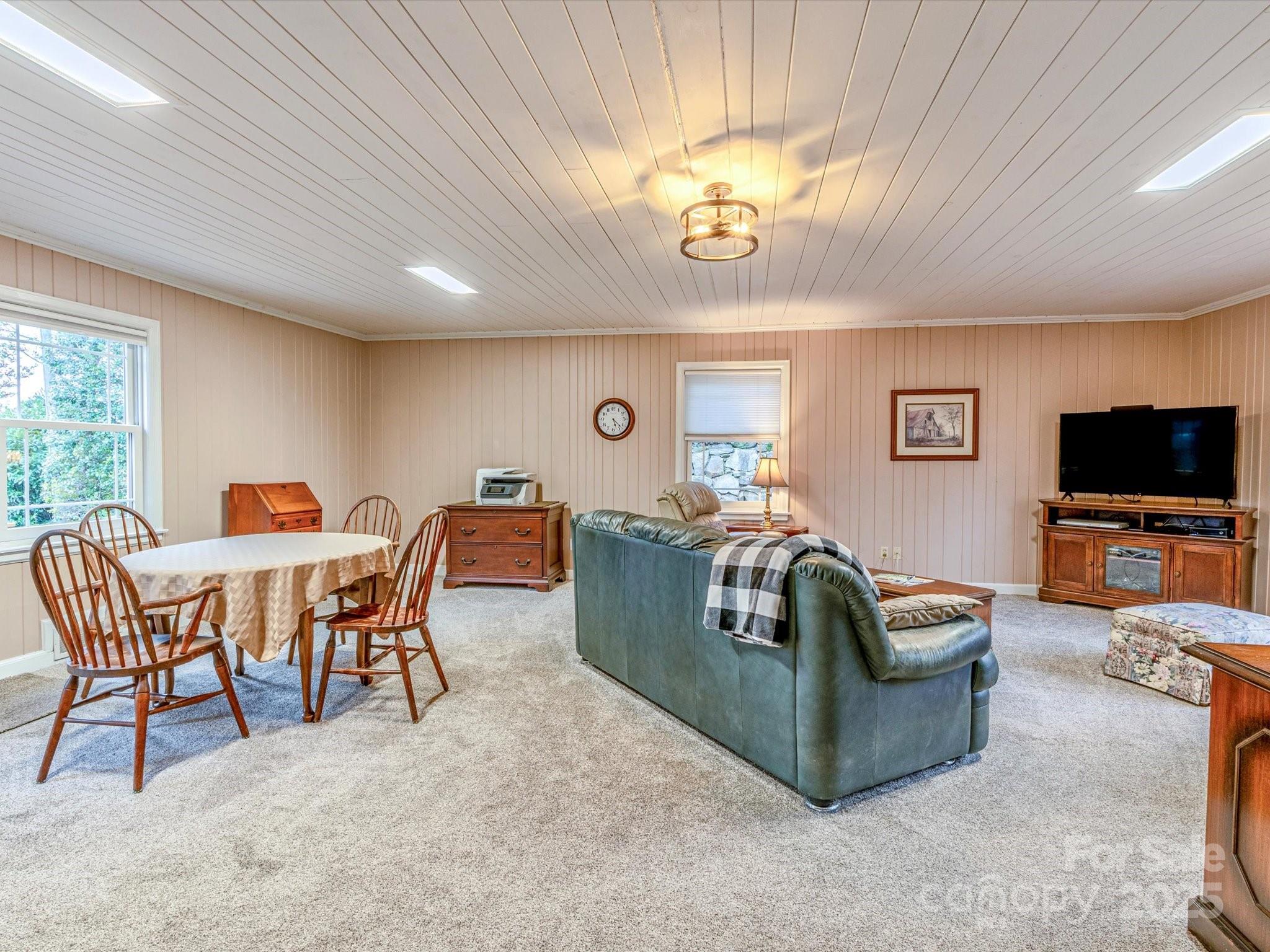 35 Windsor Road Asheville, NC 28804 - Photo 22 of 48 Gallery Image 22