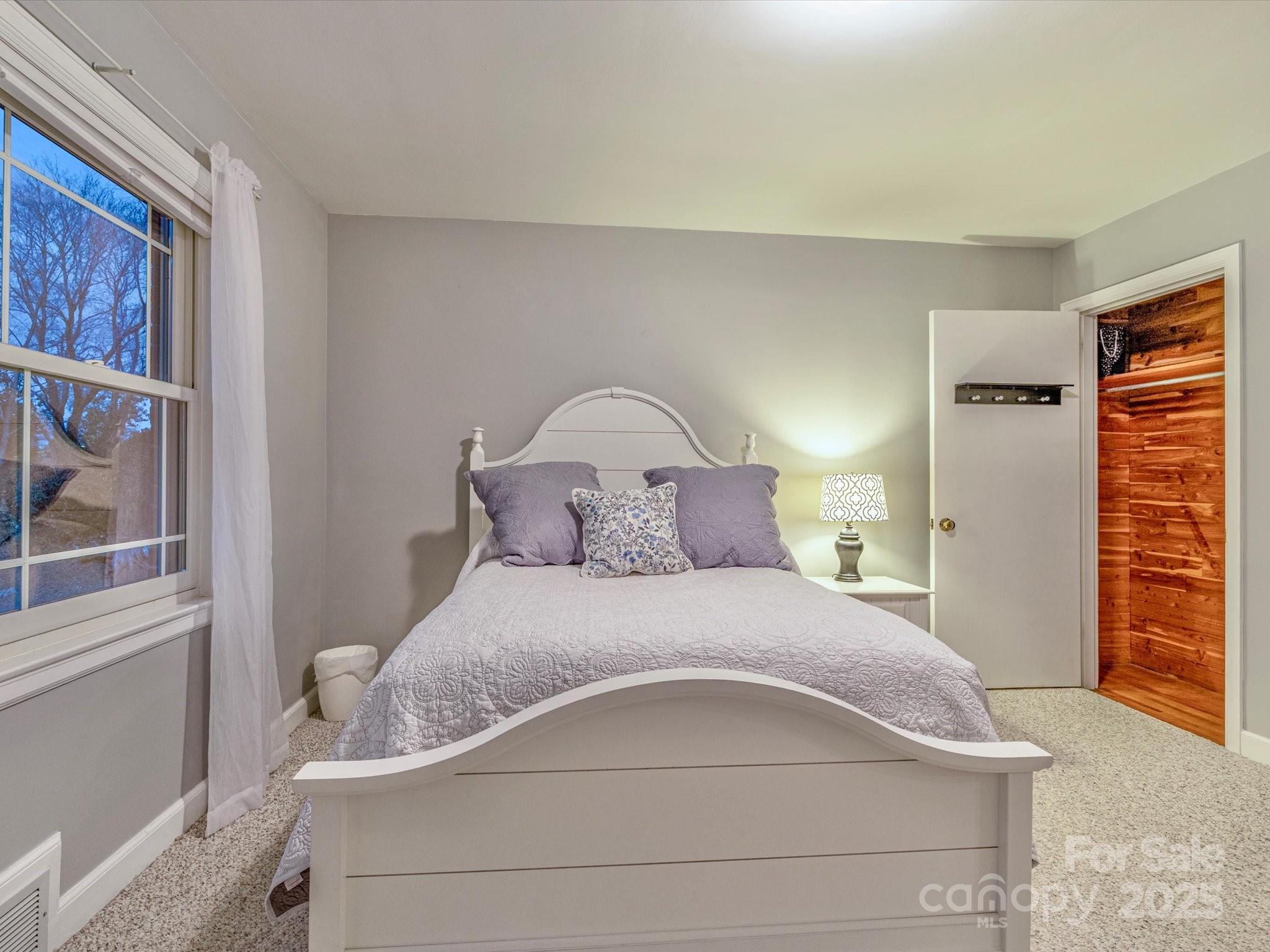 35 Windsor Road Asheville, NC 28804 - Photo 32 of 48 Gallery Image 32