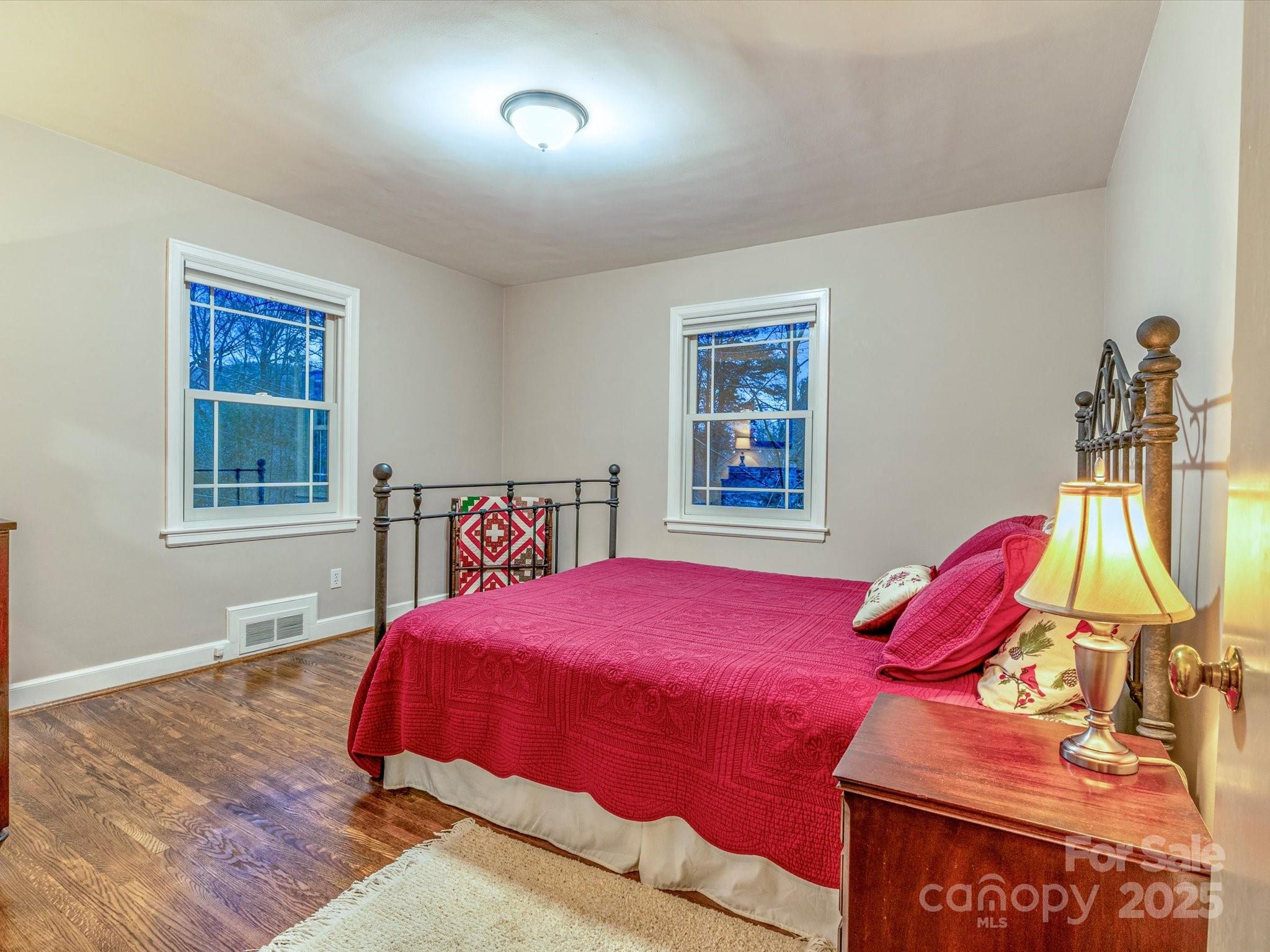 35 Windsor Road Asheville, NC 28804 - Photo 34 of 48 Gallery Image 34