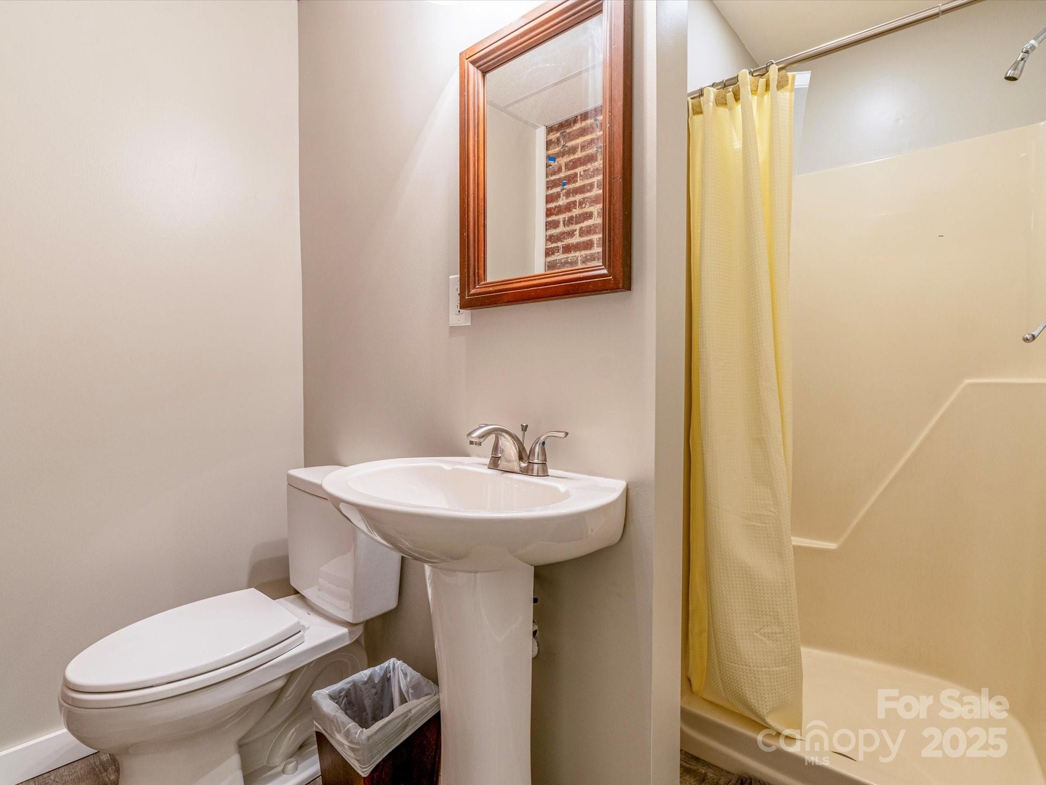 35 Windsor Road Asheville, NC 28804 - Photo 43 of 48 Gallery Image 43