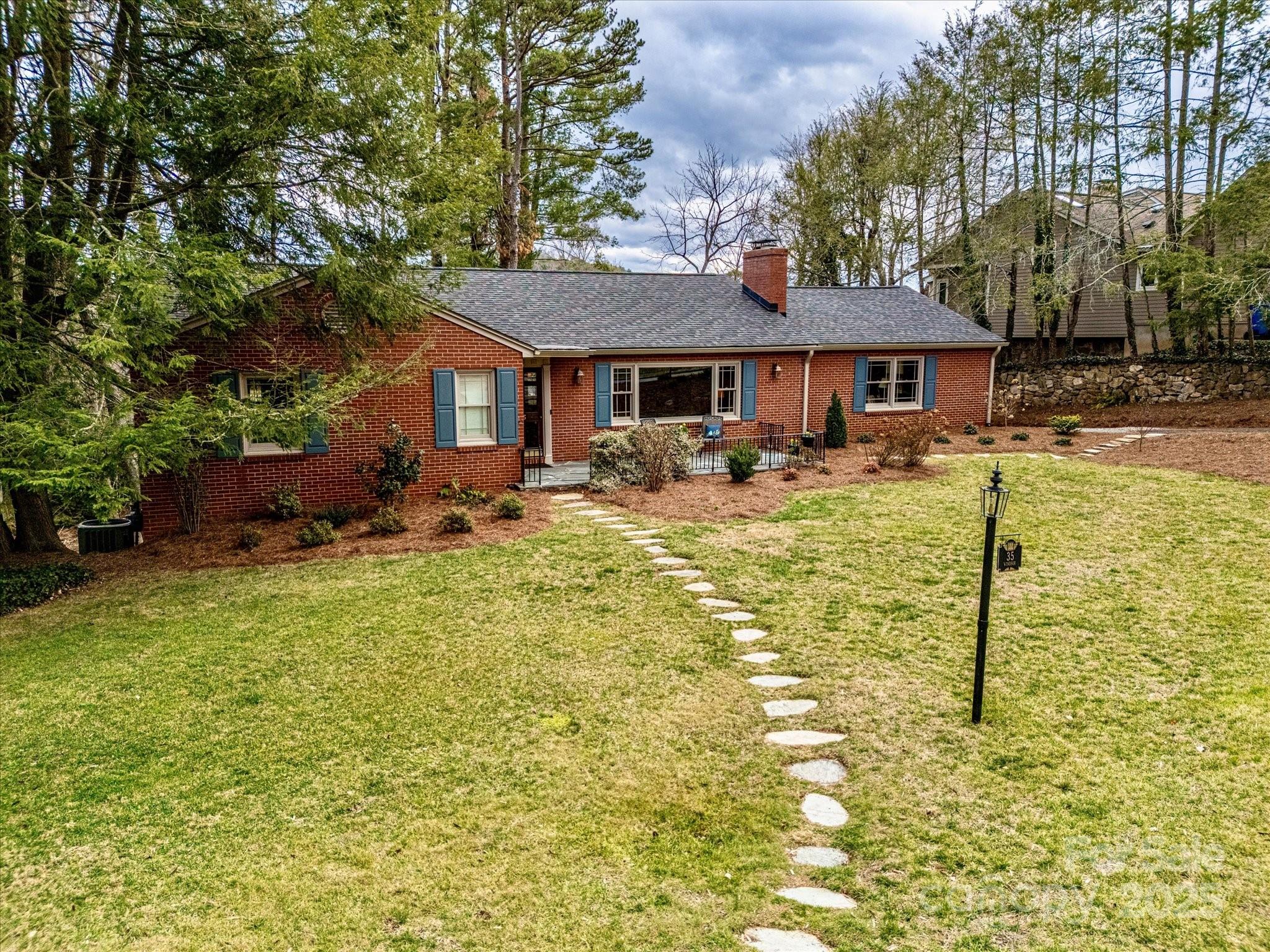 35 Windsor Road Asheville, NC 28804 - Photo 47 of 48 Gallery Image 47