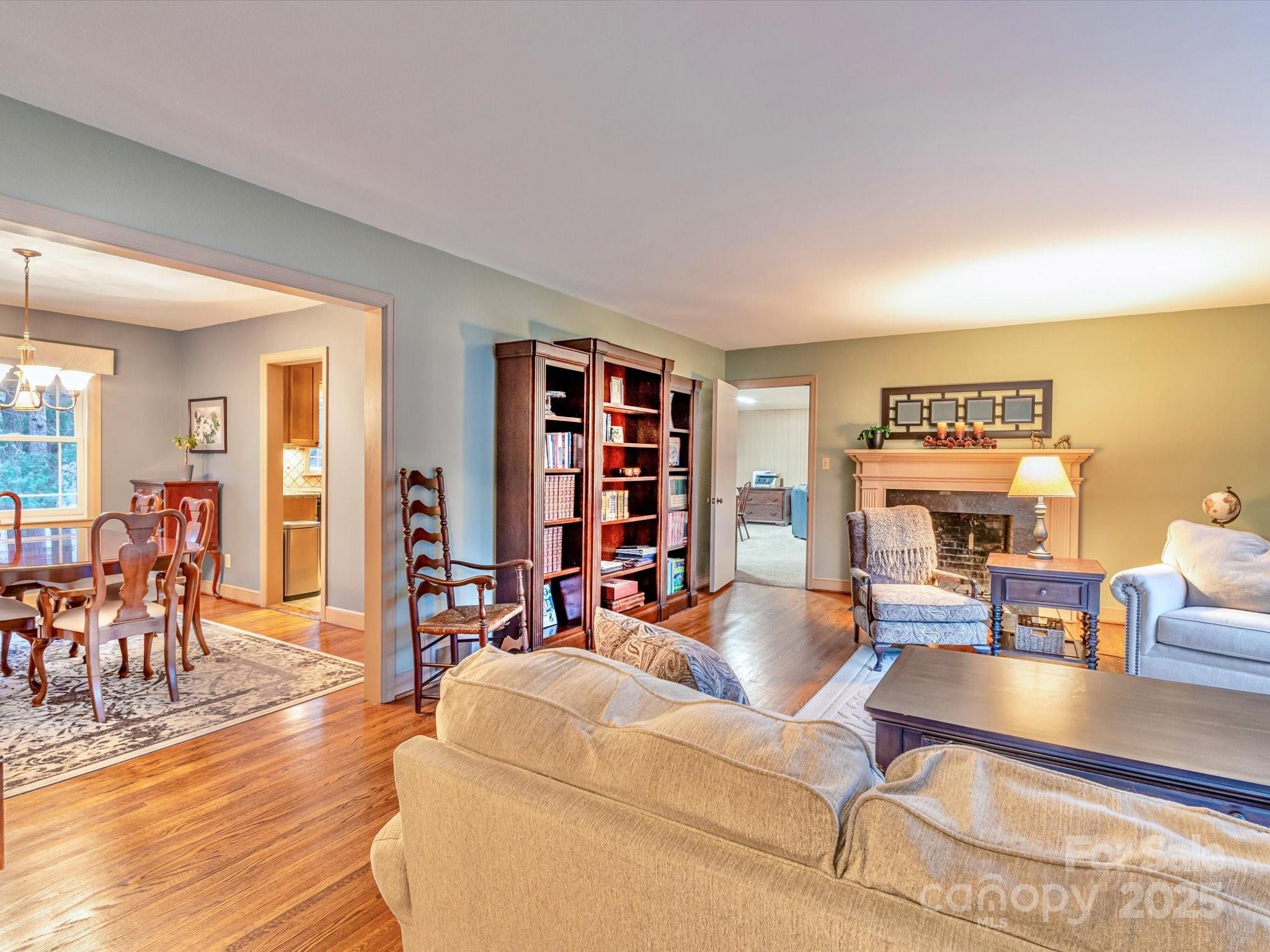 35 Windsor Road Asheville, NC 28804 - Photo 7 of 48 Gallery Image 7