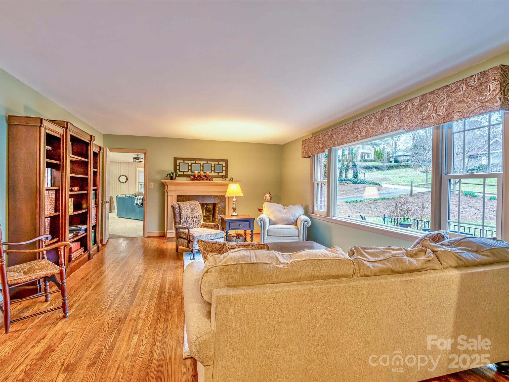 35 Windsor Road Asheville, NC 28804 - Photo 8 of 48 Gallery Image 8