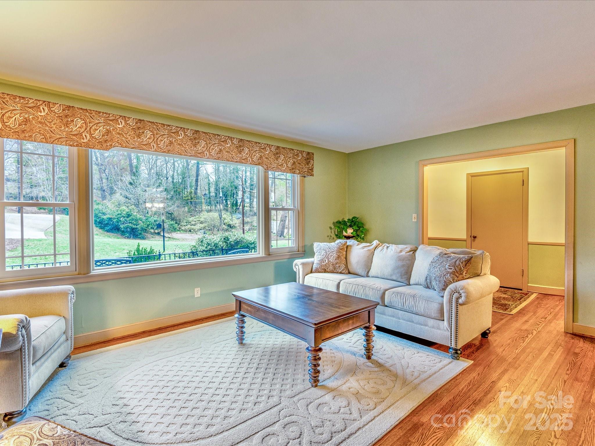 35 Windsor Road Asheville, NC 28804 - Photo 10 of 48 Gallery Image 10