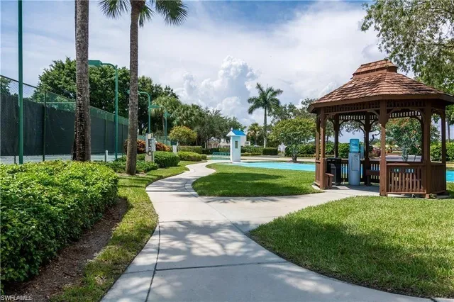 $394,900 | 2611 Citrus Lake Drive, Unit C105, Naples, FL 34109