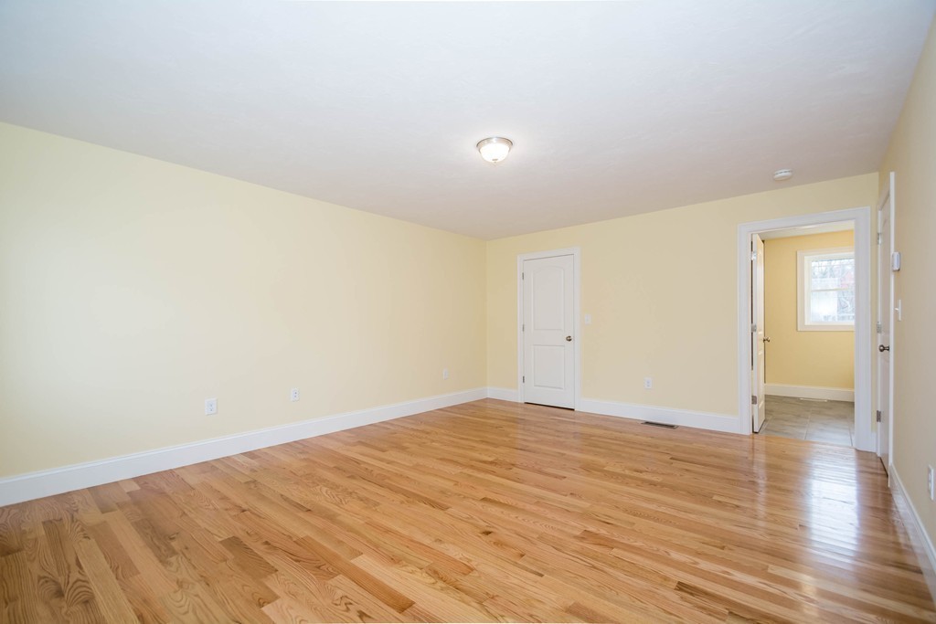 11 Fieldstone Lane Georgetown, MA 01833 - Photo 15 of 24 Gallery Image 15