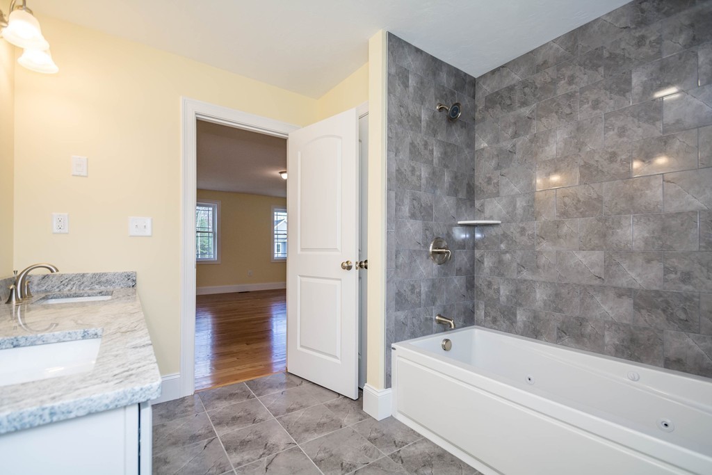 11 Fieldstone Lane Georgetown, MA 01833 - Photo 17 of 24 Gallery Image 17