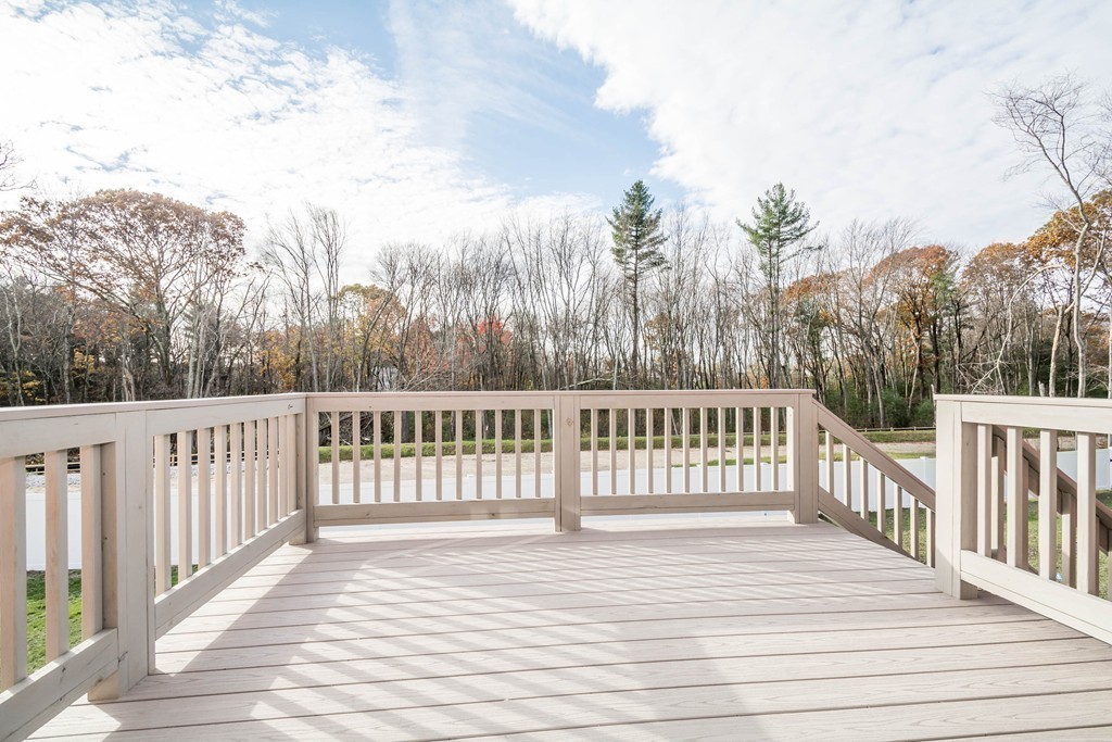 11 Fieldstone Lane Georgetown, MA 01833 - Photo 18 of 24 Gallery Image 18