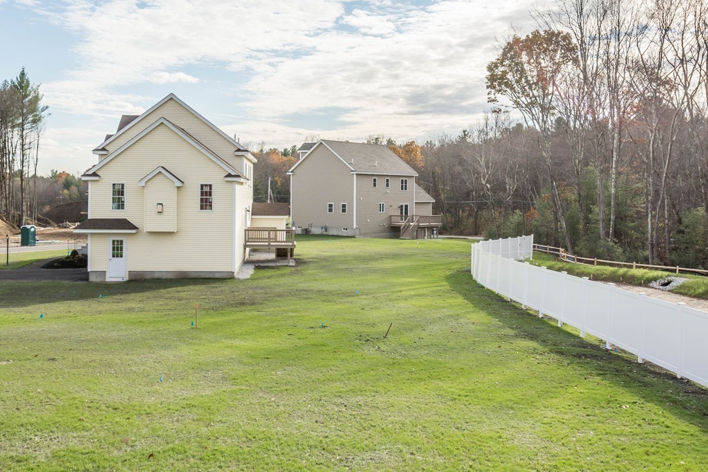 11 Fieldstone Lane Georgetown, MA 01833 - Photo 20 of 24 Gallery Image 20