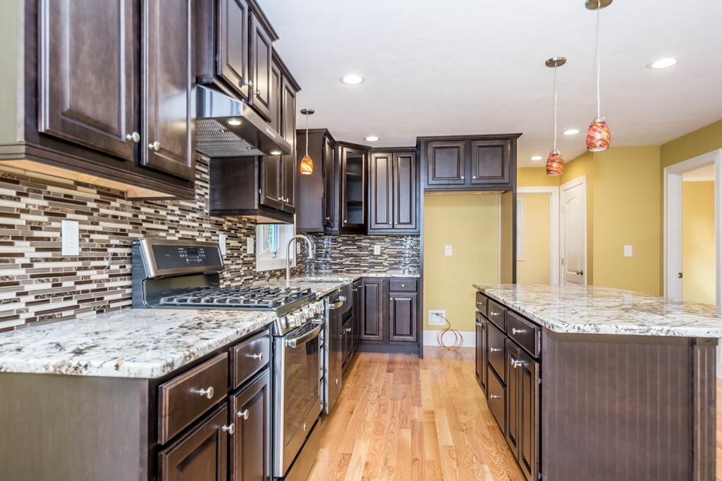 11 Fieldstone Lane Georgetown, MA 01833 - Photo 7 of 24 Gallery Image 7