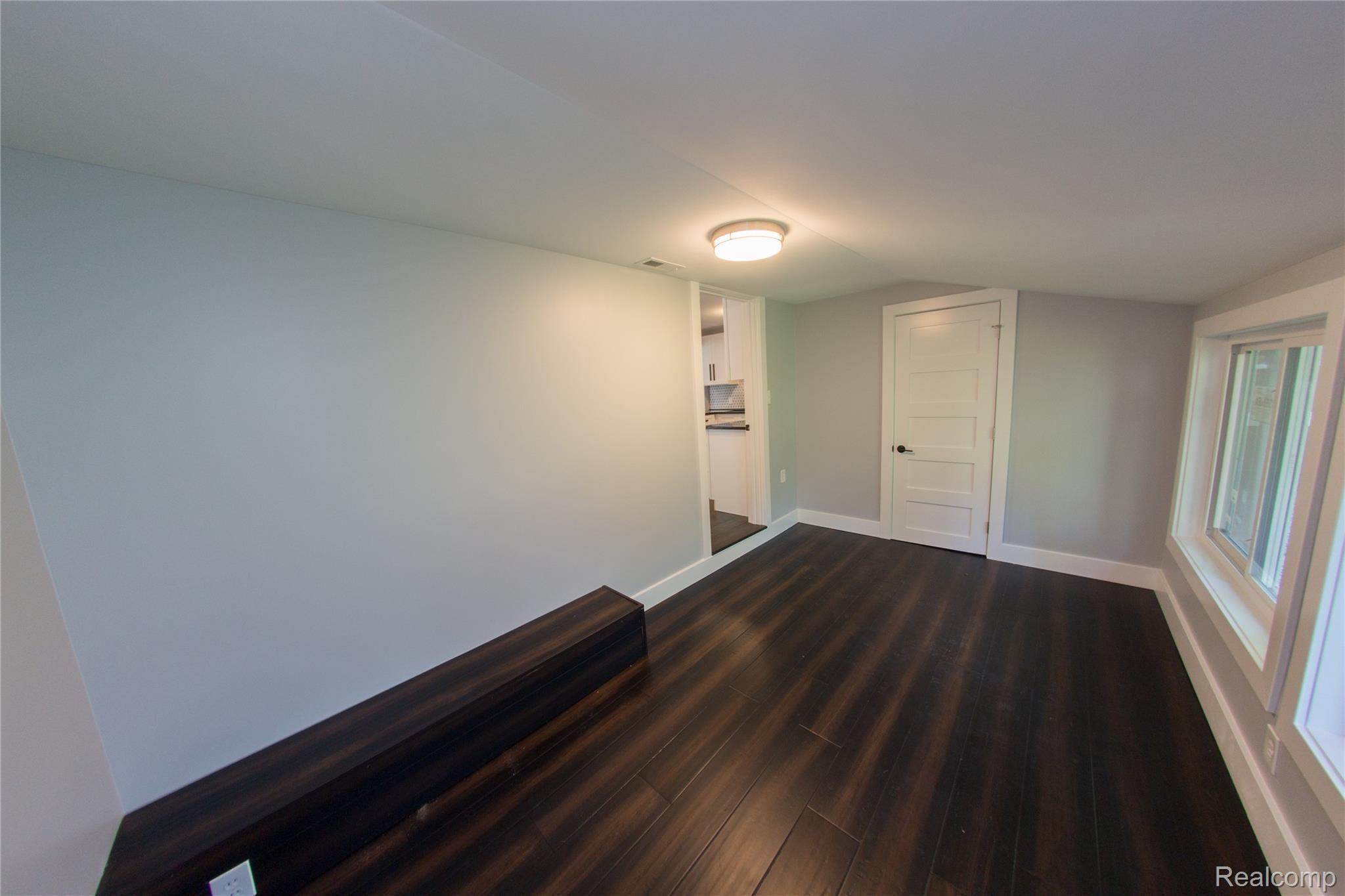 3266 Harvard Road Royal Oak, MI 48073 - Photo 53 of 60 Harvard RO-59.jpg