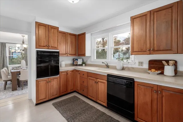 $529,900 | 212 Kearney Street, Manchester, NH 03104