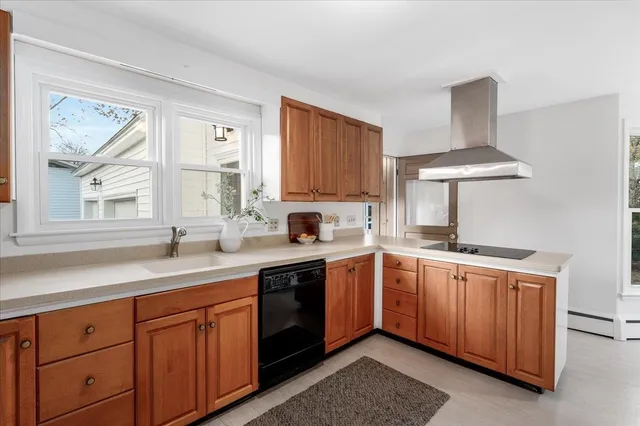 $529,900 | 212 Kearney Street, Manchester, NH 03104