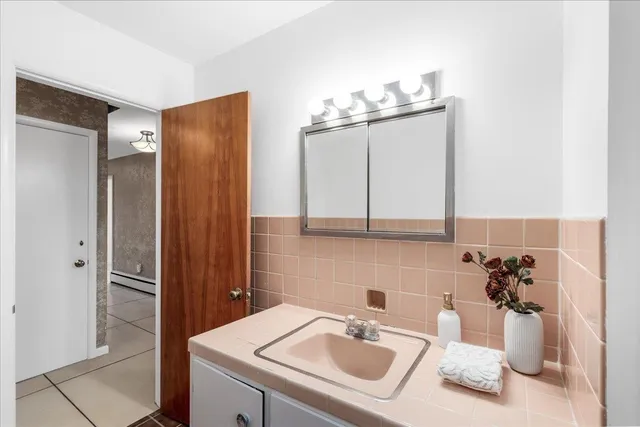 $529,900 | 212 Kearney Street, Manchester, NH 03104