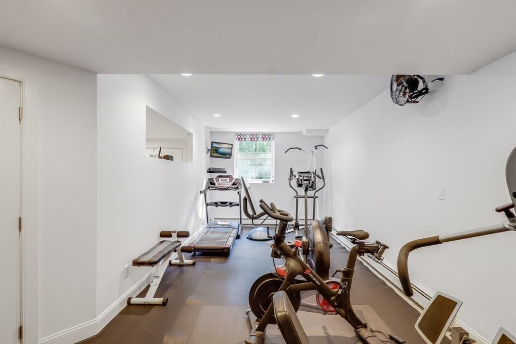 479 North Avenue Weston, MA 02493 - Photo 25 of 32