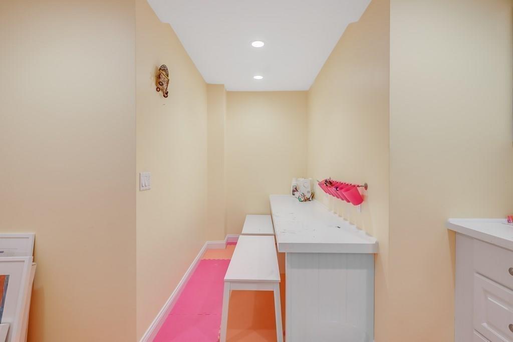 479 North Avenue Weston, MA 02493 - Photo 27 of 32