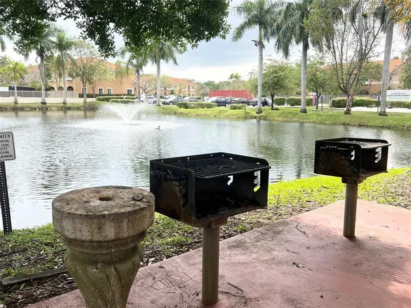 $190,000 | 6190 Woodlands Boulevard, Unit 107, Tamarac, FL 33319