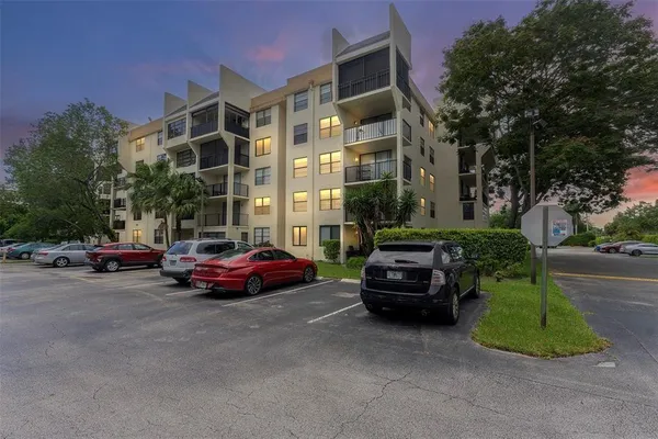 $190,000 | 6190 Woodlands Boulevard, Unit 107, Tamarac, FL 33319