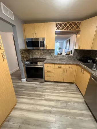 $190,000 | 6190 Woodlands Boulevard, Unit 107, Tamarac, FL 33319