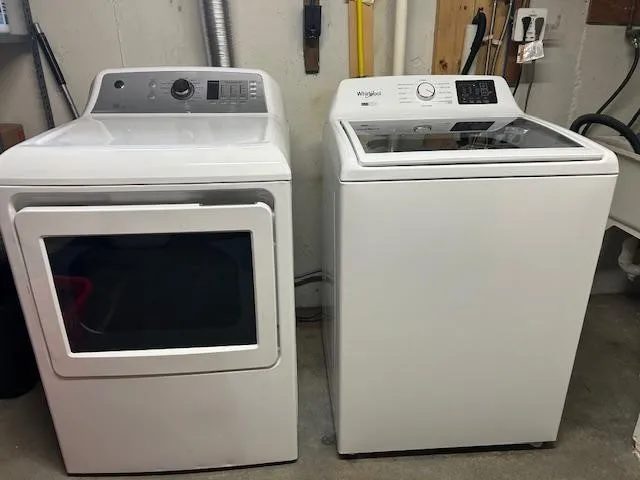 $2,900 | 3 Crestwood Drive, Johnston, RI 02919