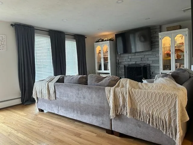 $2,900 | 3 Crestwood Drive, Johnston, RI 02919