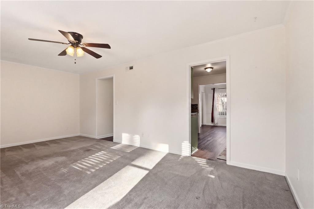 4822 Tower Road, Unit C Greensboro, NC 27410 - Photo 19 of 48 Living Room
