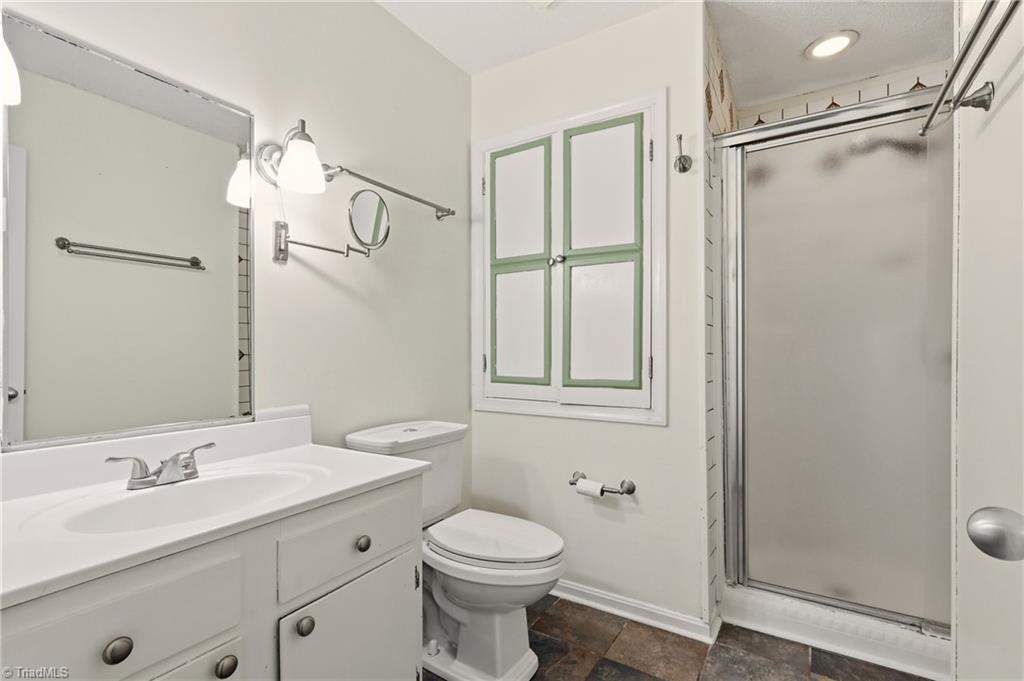 4822 Tower Road, Unit C Greensboro, NC 27410 - Photo 28 of 48 Primary Bathroom