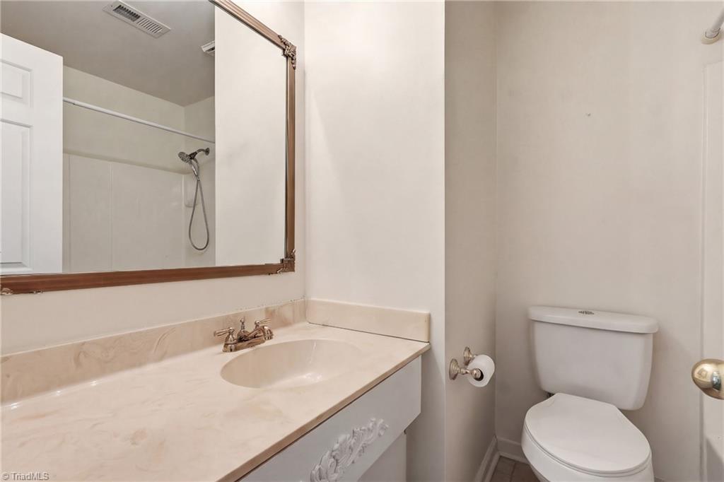 4822 Tower Road, Unit C Greensboro, NC 27410 - Photo 33 of 48 Hallway Bathroom