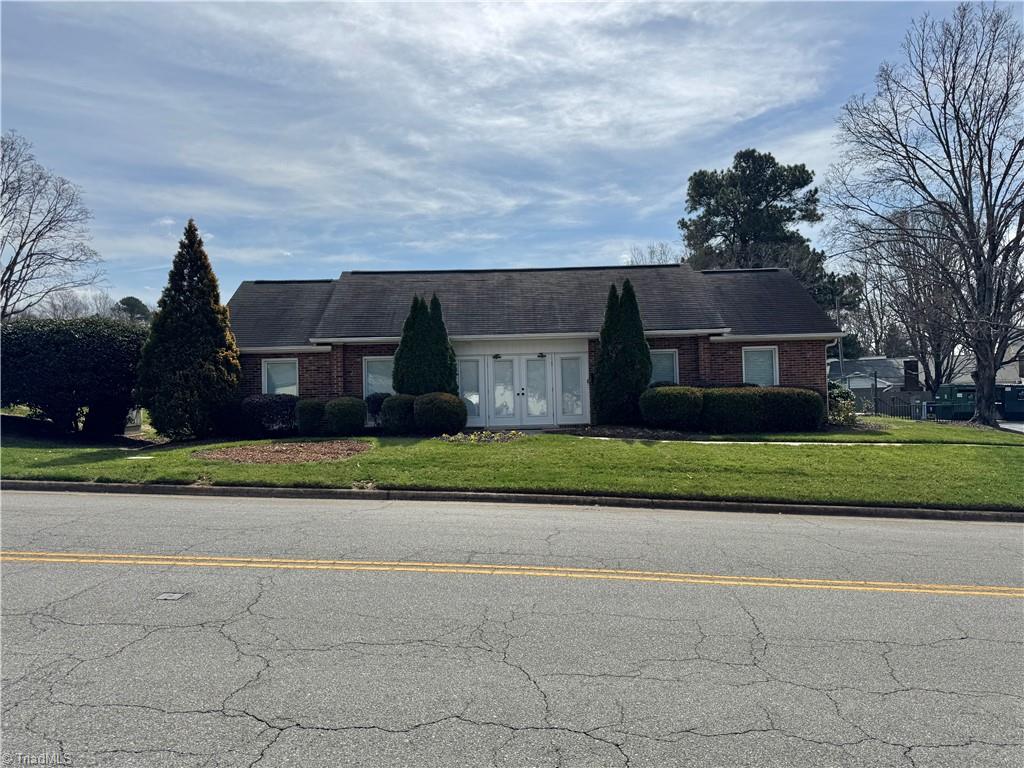 4822 Tower Road, Unit C Greensboro, NC 27410 - Photo 43 of 48 Clubhouse/Poolhouse