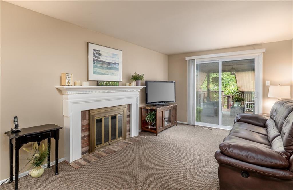 1075 Highfield Road Bethel Park, PA 15102 - Photo 12 of 25 Gallery Image 12
