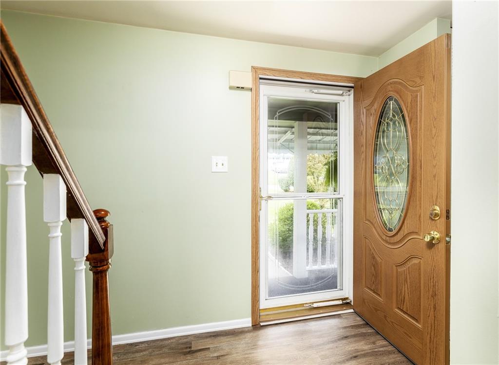 1075 Highfield Road Bethel Park, PA 15102 - Photo 5 of 25 Gallery Image 5