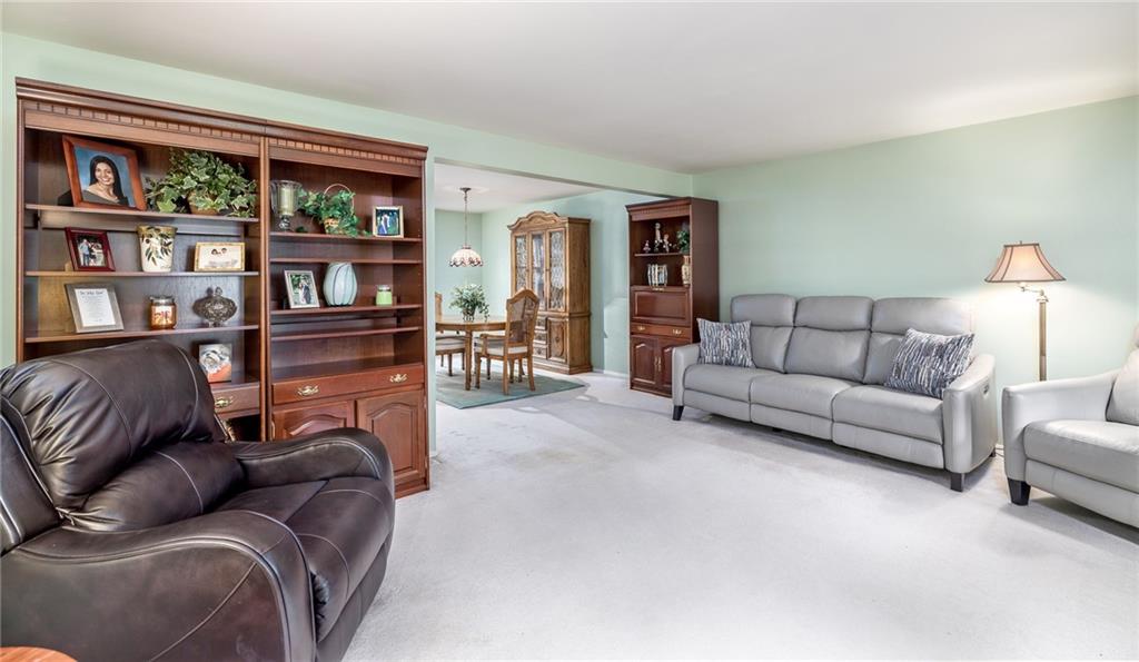 1075 Highfield Road Bethel Park, PA 15102 - Photo 8 of 25 Gallery Image 8