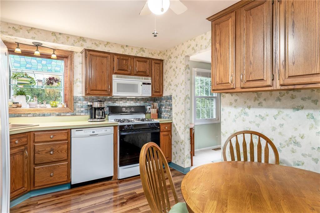 1075 Highfield Road Bethel Park, PA 15102 - Photo 10 of 25 Gallery Image 10