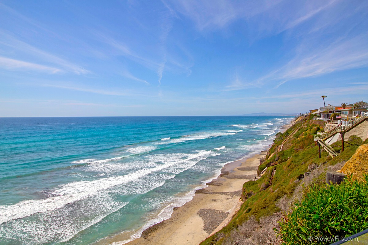 554 Neptune Avenue Encinitas, CA 92024 - Photo 1 of 24 Gallery Image 1
