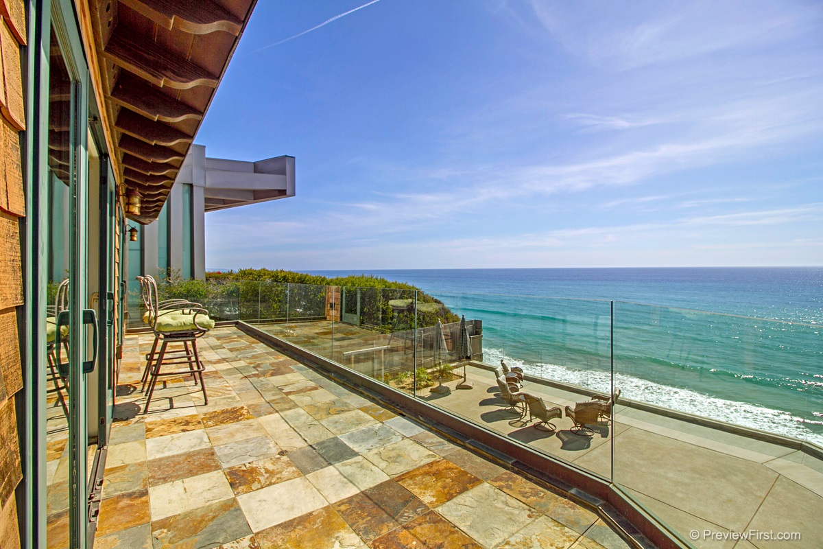 554 Neptune Avenue Encinitas, CA 92024 - Photo 13 of 24 Gallery Image 13