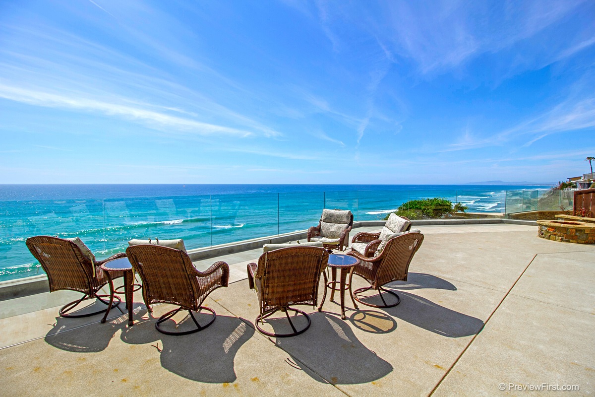 554 Neptune Avenue Encinitas, CA 92024 - Photo 17 of 24 Gallery Image 17
