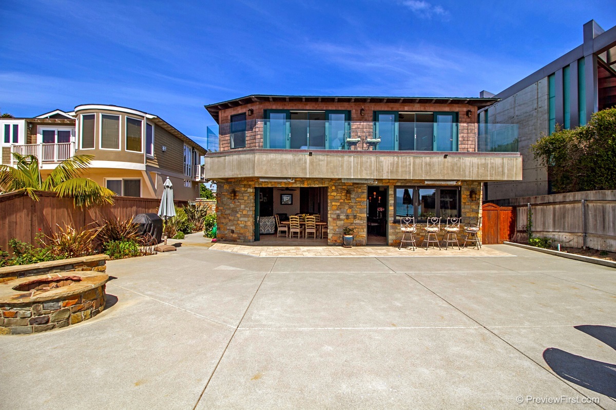 554 Neptune Avenue Encinitas, CA 92024 - Photo 23 of 24 Gallery Image 23