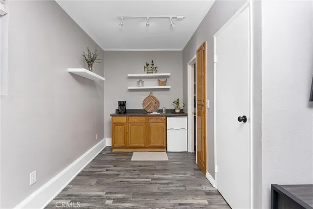 $869,000 | 1235 West Cypress Avenue, Redlands, CA 92373