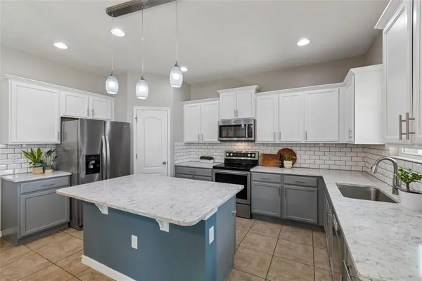 $375,000 | 10517 Massimo Drive, Wimauma, FL 33598