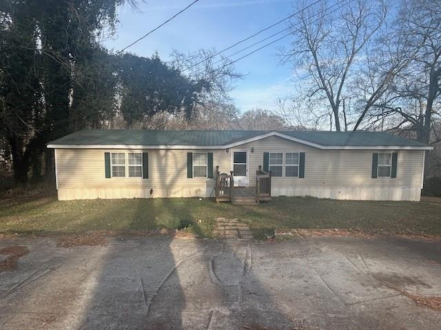 304 Hill Street Commerce, GA 30529 - Photo 2 of 13