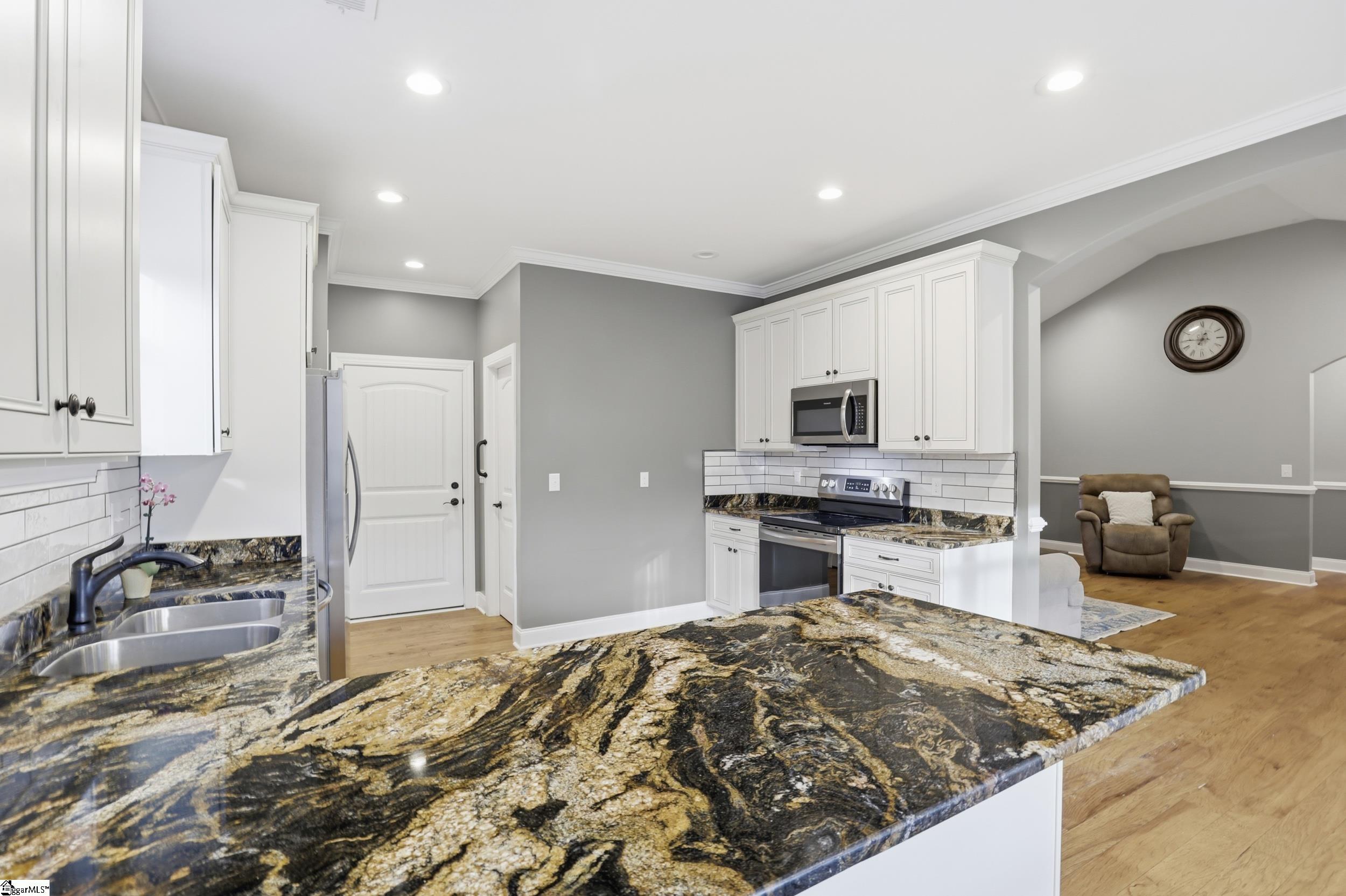 710 Landrum Trail Landrum, SC 29356 - Photo 4 of 26