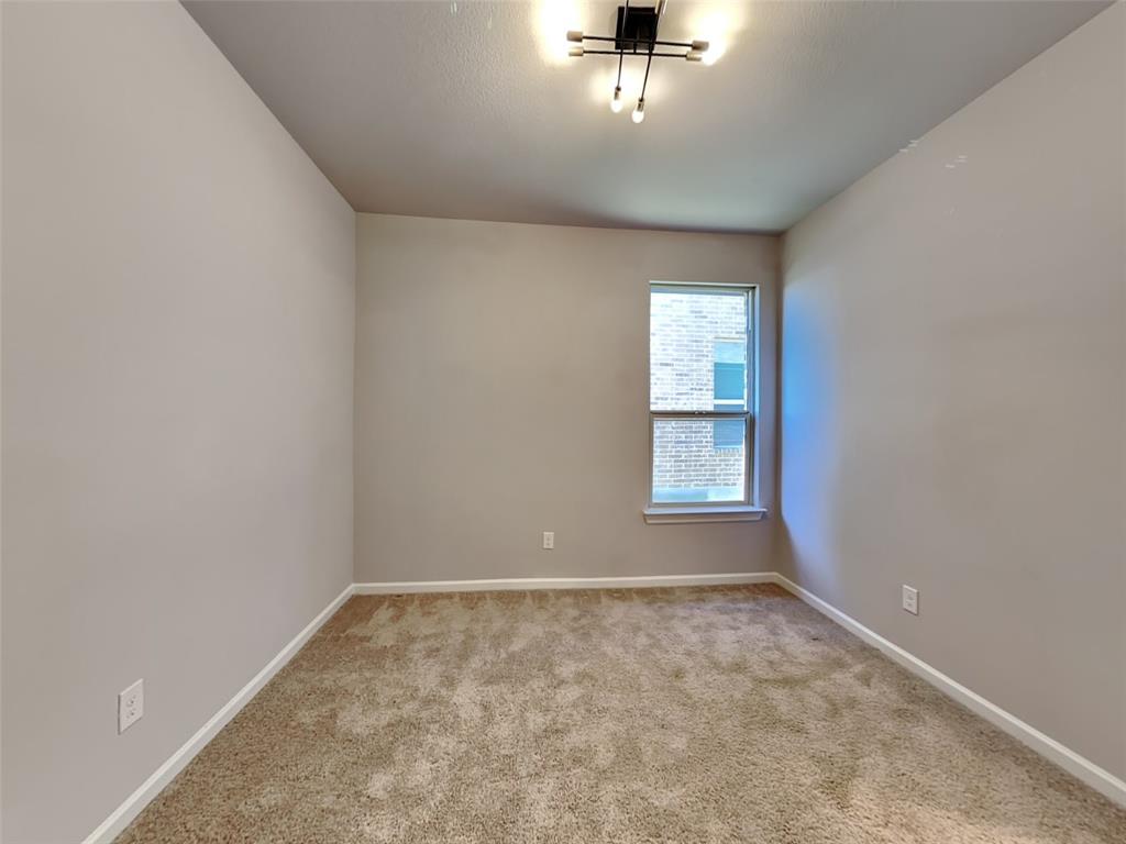 545 Hazeltine Road Red Oak, TX 75154 - Photo 13 of 17