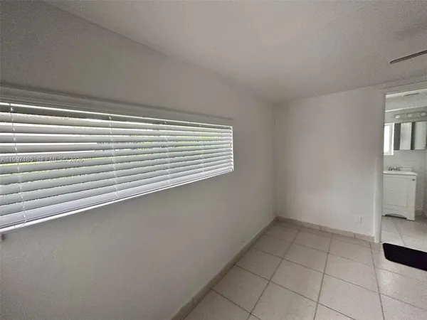 $1,500 | 1375 Northwest 84th Terrace, Unit A, Miami, FL 33147