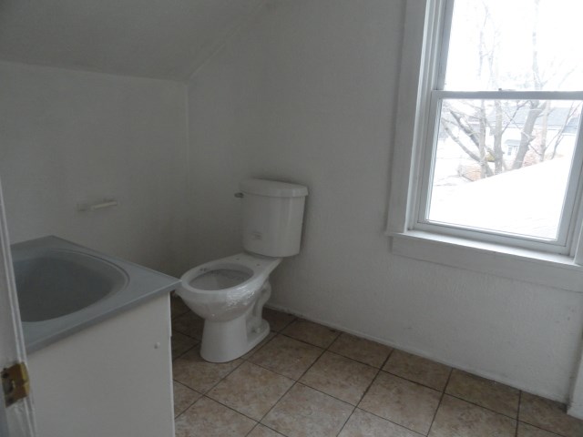 88 Reed Street Warwick, RI 02886 - Photo 13 of 25